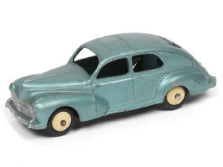Lot 414 - DINKY TOYS (FRANCE) (1)