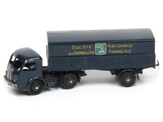 Lot 416 - DINKY TOYS (FRANCE) (1)