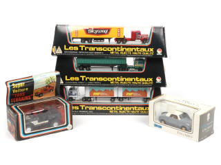 Lot 208 - DIVERS (ASIE) (5)