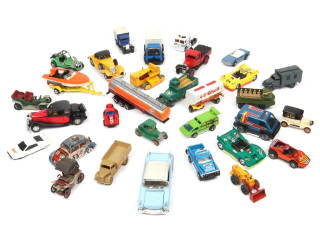 Lot 177 - DIVERS (31)