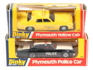 Lot 374 - DINKY TOYS (GB) (2)