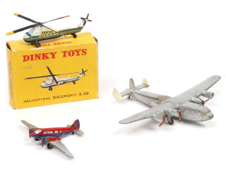 Lot 421 - DINKY TOYS (FRANCE) (1)