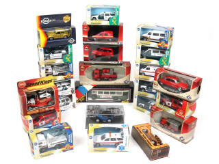 Lot 256 - DIVERS (25)