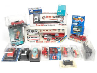 Lot 243 - DIVERS (19)