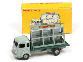 Lot 491 - DINKY TOYS (FRANCE) (1)