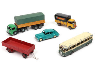Lot 508 - DINKY TOYS (FRANCE) (5)