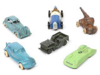 Lot 169 - DIVERS (6)