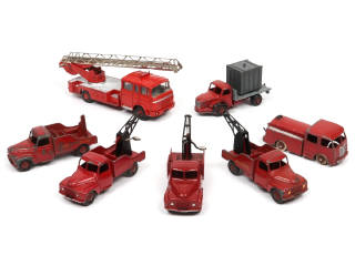 Lot 518 - DINKY TOYS (FRANCE) (7)