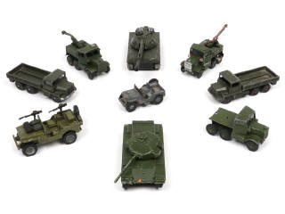 Lot 464 - DINKY TOYS (GB) (9)