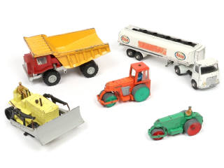 Lot 456 - DINKY TOYS (GB) (5)