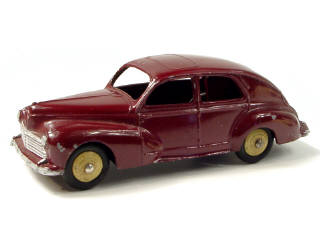 Lot 615 - DINKY TOYS (FRANCE) (1)