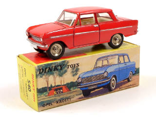 Lot 642 - DINKY TOYS FRANCE (1)