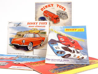 Lot 577 - DINKY TOYS FRANCE & MECCANO (5)