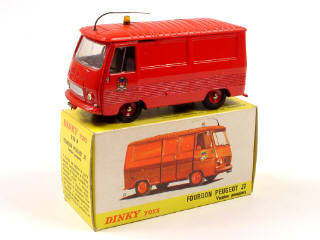 Lot 799 - DINKY TOYS FRANCE (1)