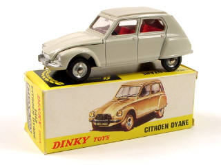 Lot 669 - DINKY TOYS FRANCE (1)