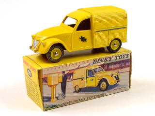 Lot 785 - DINKY TOYS FRANCE (1)