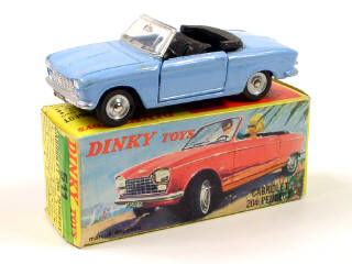 Lot 647 - DINKY TOYS FRANCE (1)