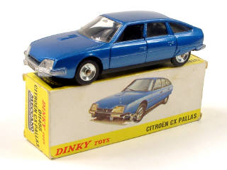 Lot 671 - DINKY TOYS FRANCE (1)