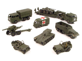 Lot 740 - DINKY TOYS (FRANCE) (9)