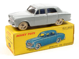 Lot 606 - DINKY TOYS FRANCE (1)