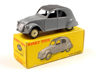 Lot 616 - DINKY TOYS (FRANCE) (1)