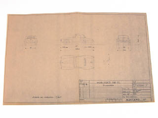 Lot 595 - DINKY TOYS (FRANCE) (1)