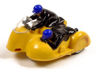 Lot 230 - SCALEXTRIC (1)