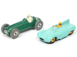 Lot 521 - DINKY TOYS (GB) (2)