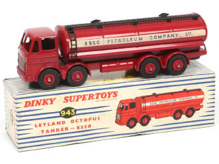 Lot 551 - DINKY TOYS (GB) (1)
