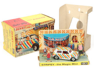 Lot 539 - DINKY TOYS (GB) (1)