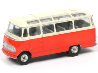 Lot 462 - DINKY TOYS (FRANCE) (1)