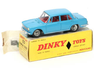 Lot 411 - DINKY TOYS (FRANCE) (1)