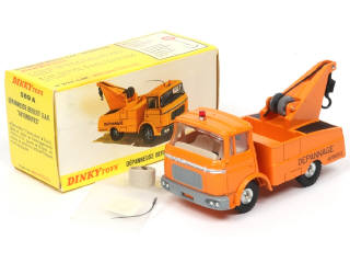 Lot 486 - DINKY TOYS (FRANCE) (1)