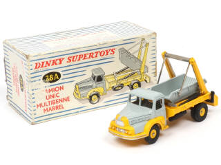 Lot 495 - DINKY TOYS (FRANCE) (1)