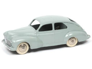 Lot 388 - DINKY TOYS (FRANCE) (1)