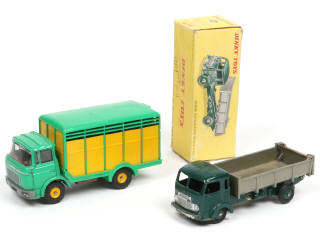 Lot 417 - DINKY TOYS (FRANCE) (2)