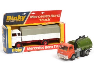 Lot 385 - DINKY TOYS (GB) (2)
