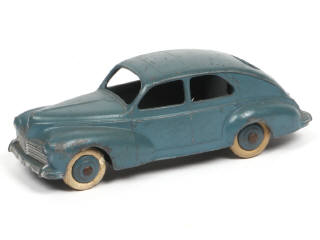 Lot 390 - DINKY TOYS (FRANCE) (1)