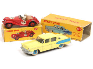 Lot 378 - DINKY TOYS (GB) (2)