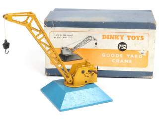 Lot 364 - DINKY TOYS (GB) (1)