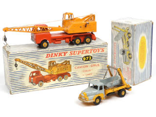 Lot 416 - DINKY TOYS (FRANCE) (2)
