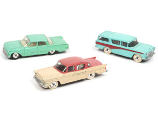 Lot 381 - DINKY TOYS (GB) (3)
