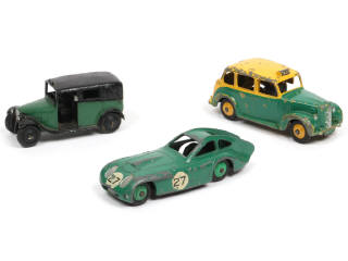 Lot 382 - DINKY TOYS (GB) (3)