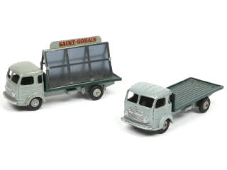 Lot 423 - DINKY TOYS (FRANCE) (2)