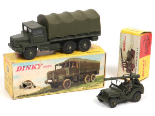 Lot 437 - DINKY TOYS (FRANCE) (2)