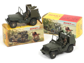 Lot 433 - DINKY TOYS (FRANCE) (2)