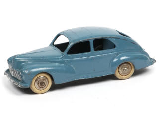 Lot 389 - DINKY TOYS (FRANCE) (1)