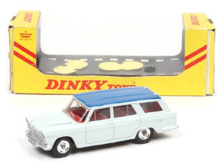 Lot 207 - DINKY TOYS (GB) (1)