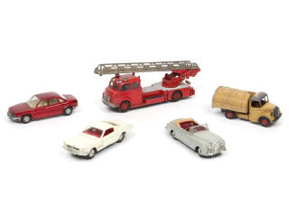 Lot 297 - DINKY TOYS (GB) (5)