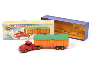 Lot 437 - DINKY TOYS (FRANCE) (1)